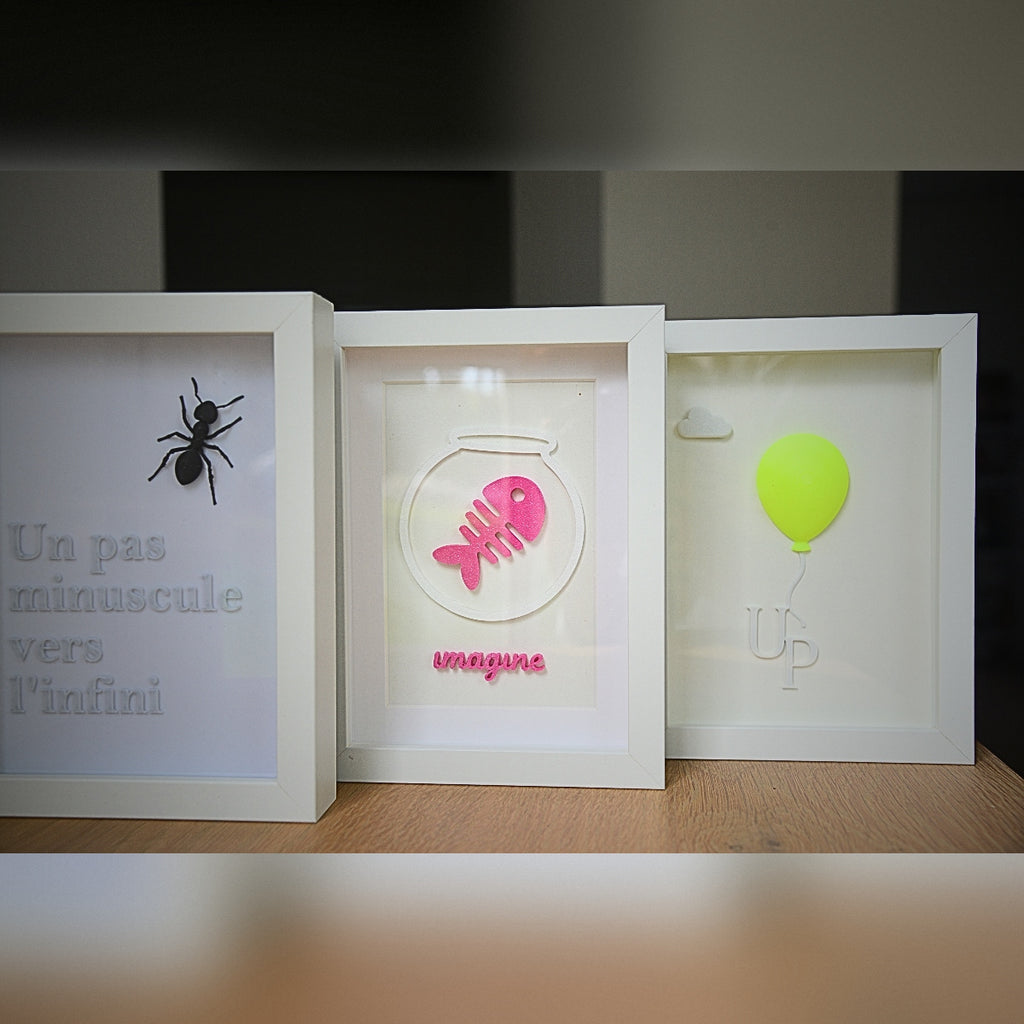 Minuscule Infini - Cadre